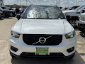 2022 Volvo XC40 R-Design